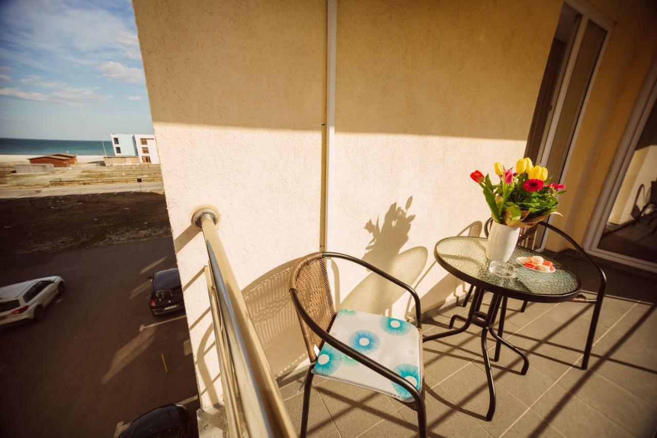 Seascape - Summerland Apartment Mamaia Esterno foto