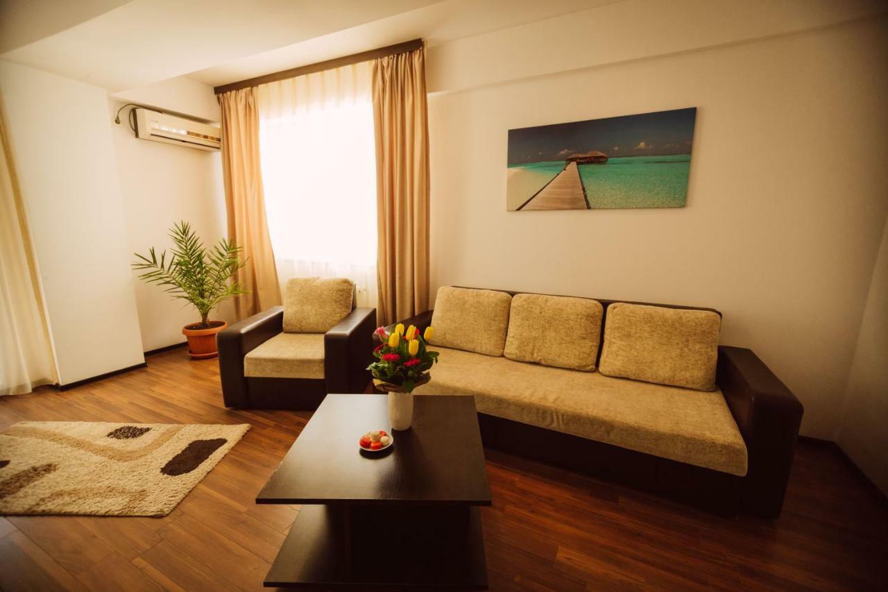 Seascape - Summerland Apartment Mamaia Esterno foto